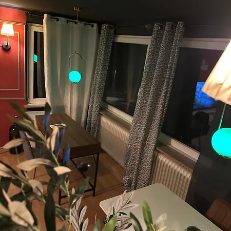 Seeblick Hotel Und Ferienwohnungen Obermaubach アパート *