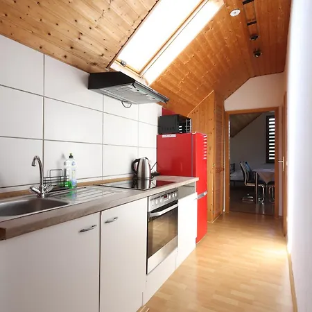 شقة Seeblick Hotel Und Ferienwohnungen Obermaubach