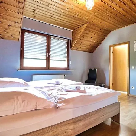 Seeblick Hotel Und Ferienwohnungen Obermaubach * Kreuzau